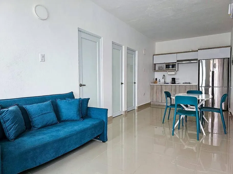 Centrally Located Villa With 3 Pools -Food & Beach Walking Distance 阿雷西博
